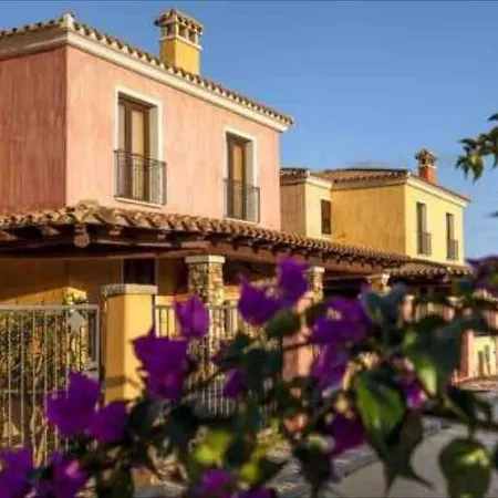 Nyaraló Elisabetta With Garden